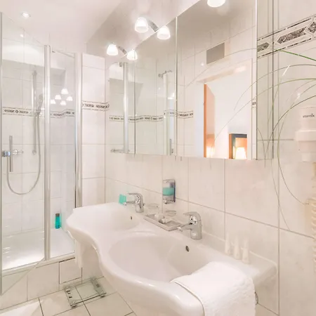 Essener Hof; Sure Collection By Western מלון