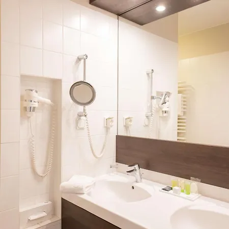 מלון Essener Hof; Sure Collection By Western אסן